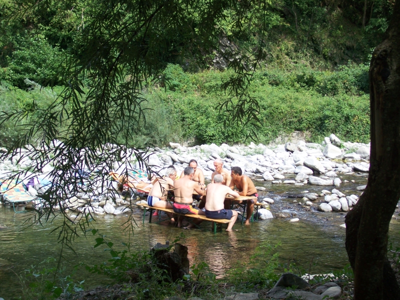  Image name: Parco141.jpg 
 width: 801 pixel 
 height: 602 pixel 
 Size: 568042 bytes 
 Click to enlarge 